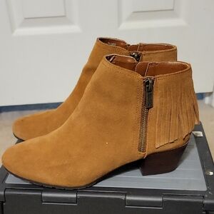Kenneth Cole Reaction Tan Suede Ankle Booties